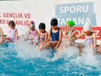 Salıpazarı'nda yüzme kurslarına yoğun talep