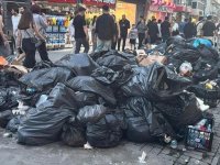 İzmir Konak'ta çöplerin toplanmaması tepkilere neden oluyor