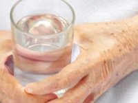 İleri yaşlarda az su tüketimi hastalıklara yol açabilir