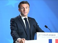 Macron: "İsrail'in Gazze Şeridi'nde sivillerin ve gazetecilerin ölümüne neden olan saldırıları kabul edilemez"