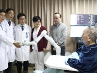 Çin'de sağlık alanına entegre teknolojik sistemlerle ameliyatlar gerçekleştiriliyor