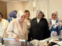 AK Parti kadın kolları, Dünya Emzirme Haftası'nda annelerle buluştu