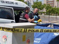 Beşiktaş'ta temizlik personeli, çöpte vücudunda yanık ve kesikler olan bebek cesedi buldu