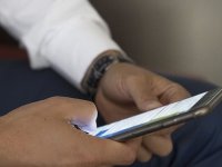 Araştırma: Tuvaletteyken akıllı telefonla vakit geçirmek hemoroid riskini artırıyor