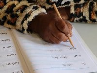 Dünya genelinde okuma yazma bilmeyenlerin çoğunluğunu kadınlar oluşturuyor