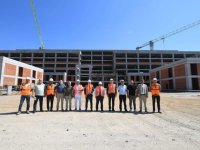 Balıkesir Valisi Ustaoğlu, Edremit Devlet Hastanesi inşaatını inceledi