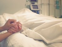 İtalya'da Sardinya Bölgesel Yönetimi de "tıbbi yardımla ölüm" yasasını kabul etti