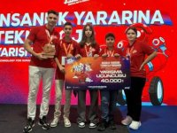 İzmirli öğretmen ve öğrenciler TEKNOFEST'ten ödüllerle döndü