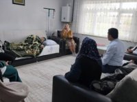 Karakeçili'de hastalar evlerinde ziyaret edilerek tedavileri yapılıyor
