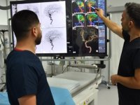 Beyin kanaması geçiren hasta, Van'da kapalı ameliyatla tedavi edildi