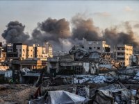 Trump’ın "saldırıları derhal durdurun" çağrısına rağmen İsrail Gazze’yi bombalamayı sürdürüyor