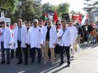 Kayseri'de sağlık çalışanları Gazze'ye destek için "vicdan yürüyüşü" düzenledi