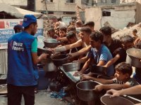 Deniz Feneri Derneği, Gazze'ye insani yardımlarını sürdürüyor