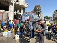 İHH, Gazze'de enkaz temizliğine devam ediyor