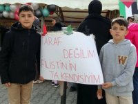 Kars'ta veliler ve öğretmenler Gazze'ye destek kermesi açtı