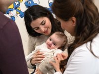 Anne karnında kalp yetmezliği teşhisi konulan bebek "akıllı çorapla" izleniyor