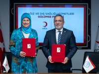 Türk Kızılay "Gülümse Projesi" kapsamında AYBÜ ile işbirliği protokolü imzaladı: