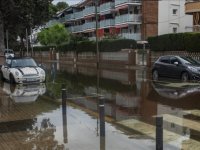 İspanya'da şiddetli yağışlar hayatı olumsuz etkiledi