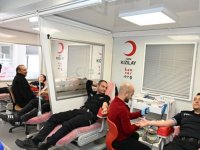 Kırşehir'de polisler kan bağışında bulundu