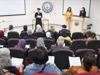 60 yaş üstü kişiler çevrim içi eğitimle "üniversiteli" olabilecek