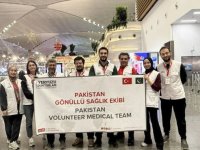 Yeryüzü Doktorları Derneğinin gönüllü sağlık ekibi Pakistan'a gitti