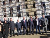 Vali Serdengeçti ile Rektör Prof. Dr. Can, yapımı devam eden morfoloji binasını inceledi