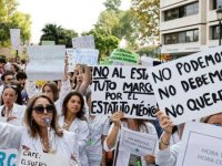 Grip salgınının zirveye çıktığı İspanya'da doktorlar 4 günlük greve başladı