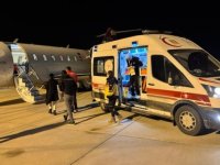 Ağrı'da rahatsızlanan bebek ambulans uçakla İstanbul'a nakledildi