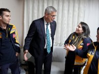 Bakan Memişoğlu sağlık çalışanlarının yeni yılını kutladı