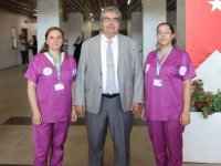 Sağlıkta Kurumsal Dönüşüm: Sağlık Bakanlığı’nın Yeni Çalışma Kıyafetleri ve Kimlik Kılavuzu Hatay’da Tanıtıldı!