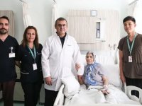 Tıp Literatürüne Geçen Ameliyat Bursa'da Yapıldı: Mekanik Aort Kapak İçine Türkiye'de İlk Kez TAVI Uygulandı