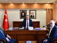 Vezirköprü Devlet Hastanesinde 38 Yıllık Mesai Sona Erdi: Dr. Aygün Emekliliğe Ayrıldı