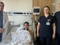 KTÜ Farabi Hastanesinde Zamana Karşı Yarış: Kopan Sağ Ana Bronşu Ameliyat Edilen Genç Kız Hayata Tutundu