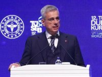 12. Türk Tıp Dünyası Kurultayı Başladı: Bakan Memişoğlu'ndan "Üreten Sağlık ve Yerli Teknoloji" Vurgusu