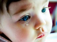 Bebeğiniz durmadan ağlıyorsa ne yapmalısınız?