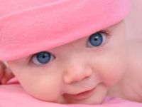 Bebeklerde gözlerde çapaklanma doğal