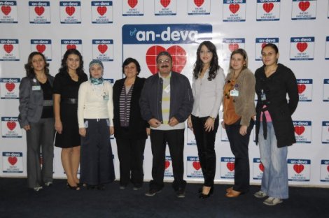 an-deva-hayat-hastanesi-hastalariyla-bulustu-iha-20111031ay480985-1-t.jpg an-deva-hayat-hastanesi-hastalariyla-bulustu-iha-20111031ay480985-1-t.jpg