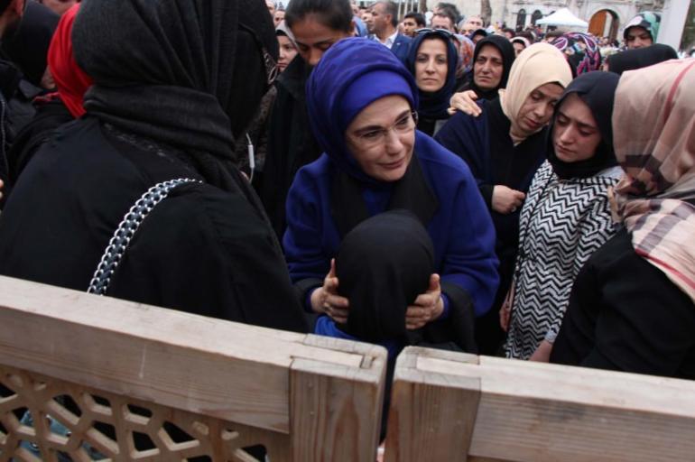 erdogan-ailesinin-aci-gunu-1.jpg