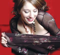 Türk kızı Sinem'in klibi ABD'de birinci oldu